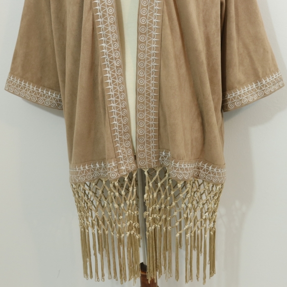 Chloah Tan Embroidered Fringe  Boho Kimono - Picture 8 of 12